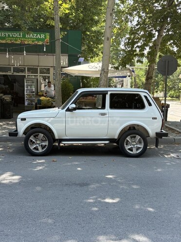 LADA (VAZ) Niva-2