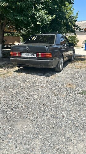 Mercedes 190-3