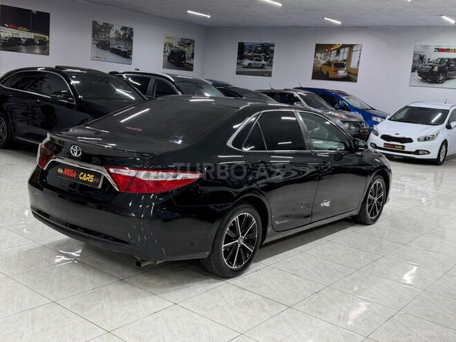 Toyota Camry-11