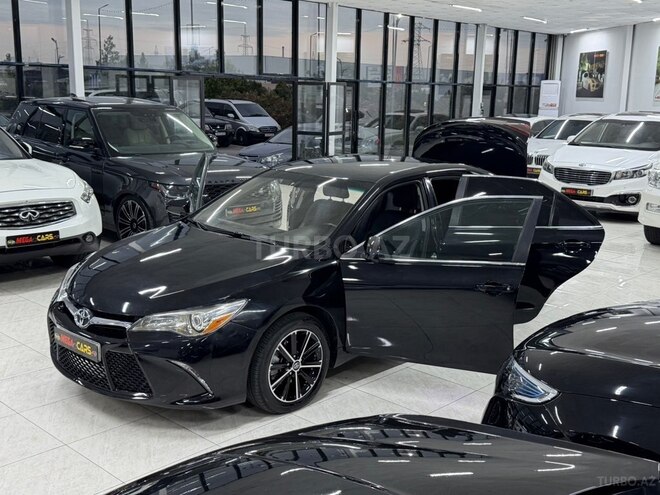 Toyota Camry-15