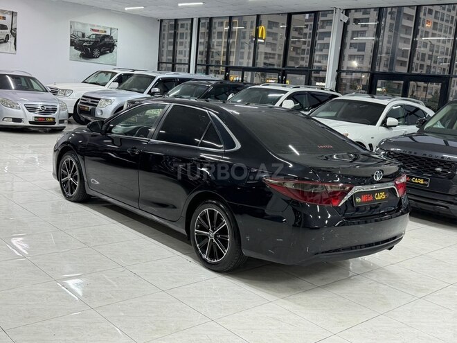 Toyota Camry-12