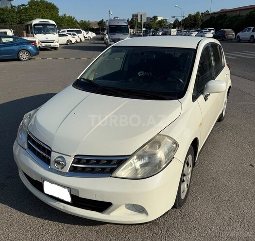 Nissan Tiida-2