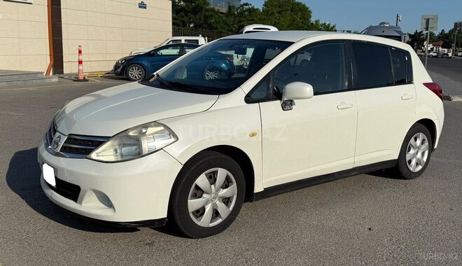 Nissan Tiida-3