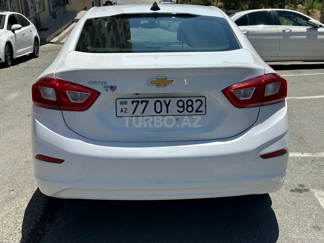 Chevrolet Cruze-10