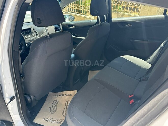Chevrolet Cruze-7