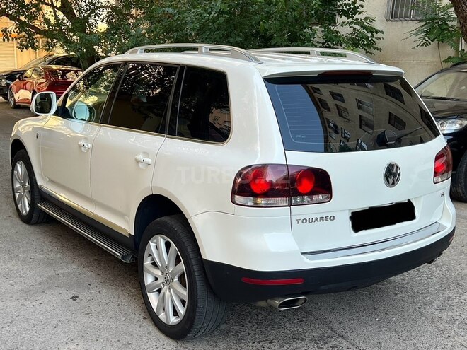 Volkswagen Touareg-2