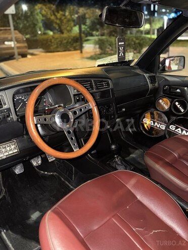 Volkswagen Golf-12