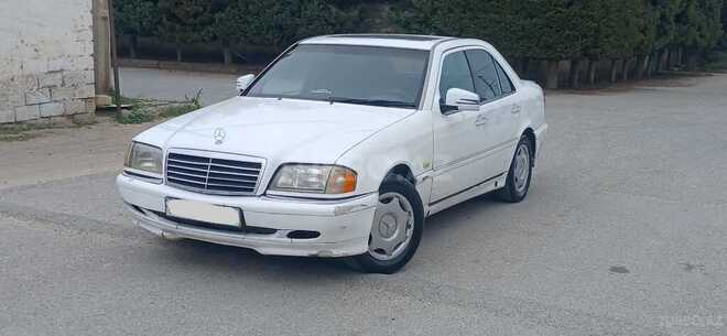Mercedes C 200-1