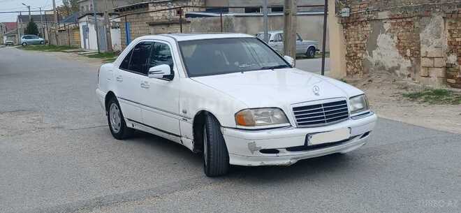 Mercedes C 200-2