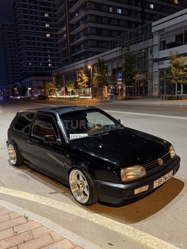 Volkswagen Golf-4