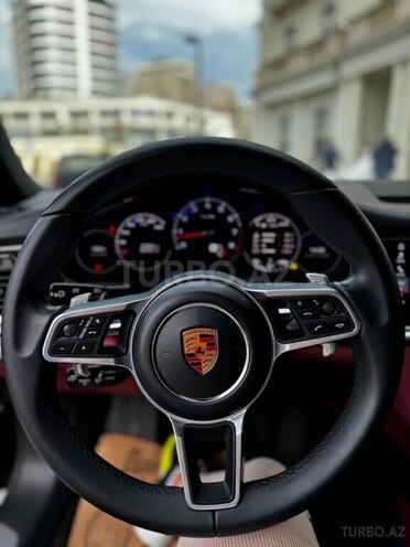 Porsche Panamera-5