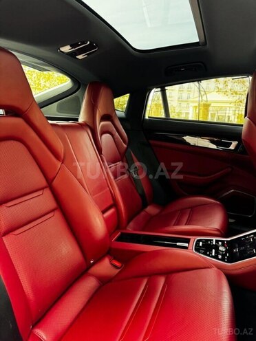 Porsche Panamera-13