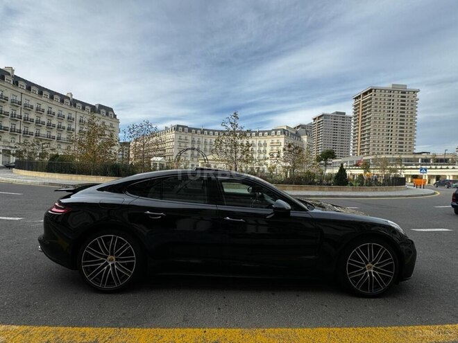 Porsche Panamera-15