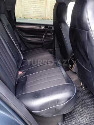 Volkswagen Touareg-5