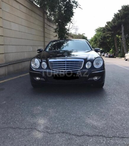 Mercedes E 220-2