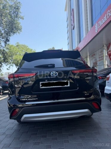 Toyota Highlander-5