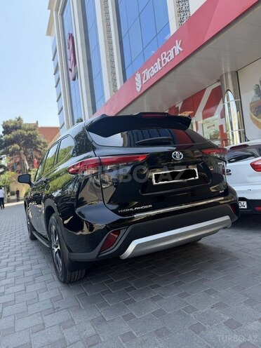 Toyota Highlander-11