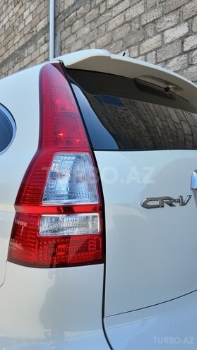 Honda CR-V-8
