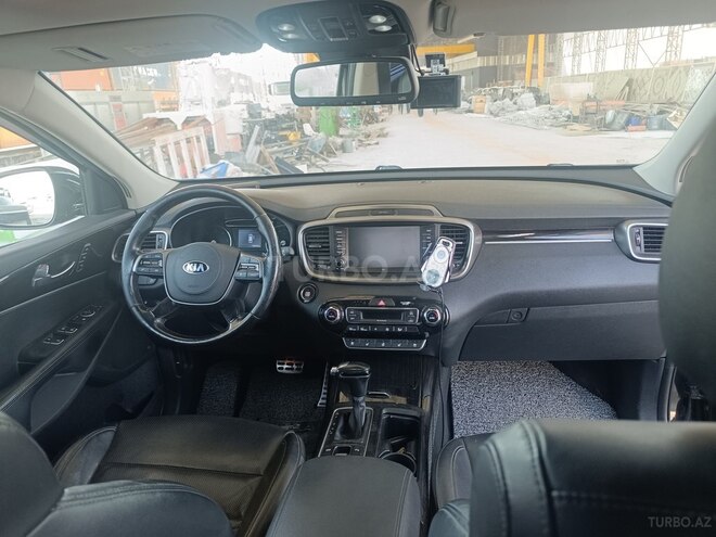 Kia Sorento-9