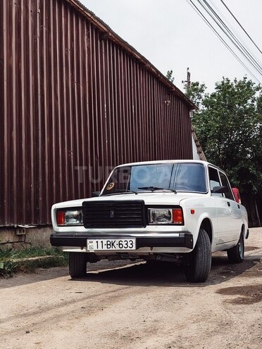 LADA (VAZ) 2107-1