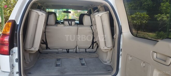 Toyota Land Cruiser Prado-5