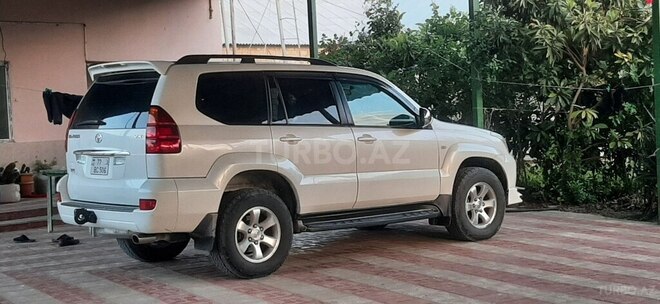 Toyota Land Cruiser Prado-3