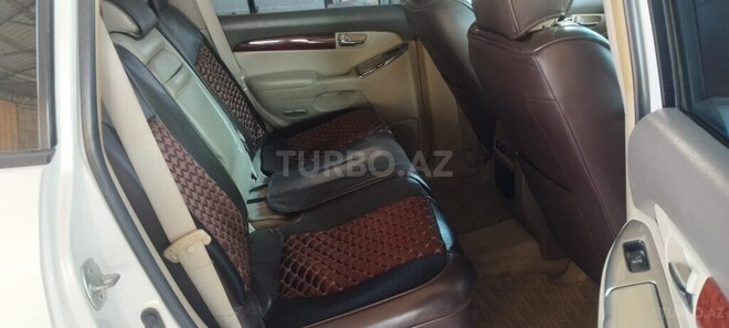 Toyota Land Cruiser Prado-7
