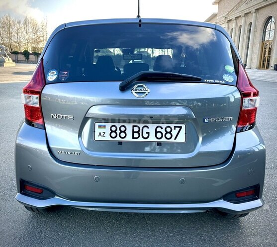 Nissan Note-3