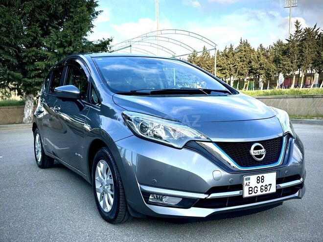 Nissan Note-7