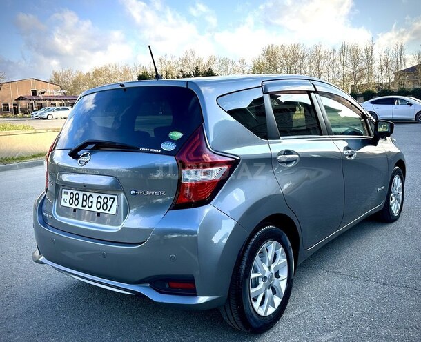 Nissan Note-5