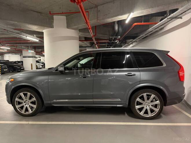 Volvo XC90-2