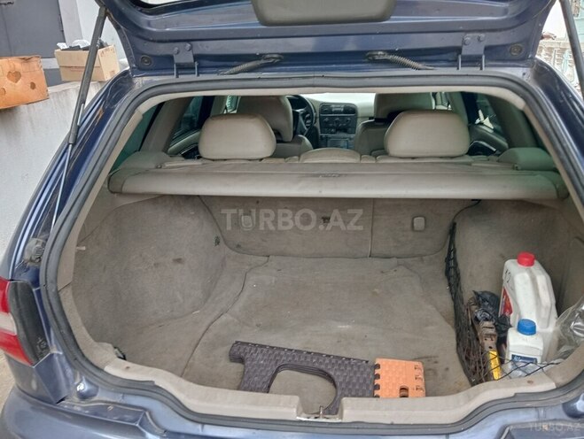 Volvo V40 2002, 219,000 km - 2.0 l - Lənkəran