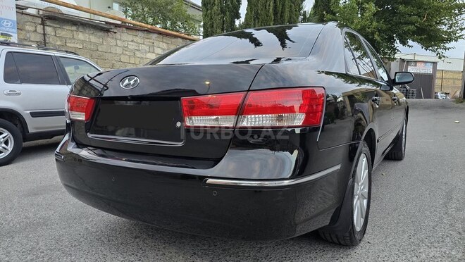 Hyundai Sonata-2
