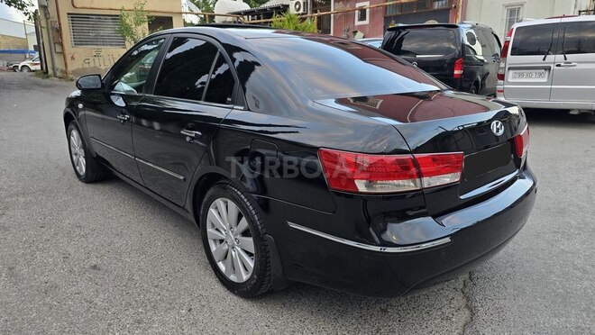 Hyundai Sonata-19