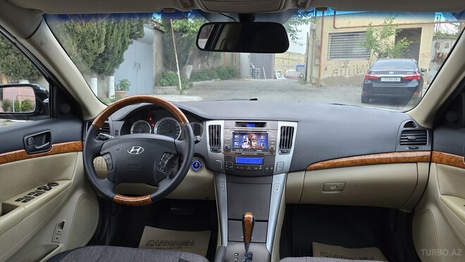Hyundai Sonata-7