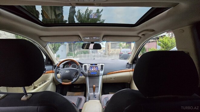Hyundai Sonata-5