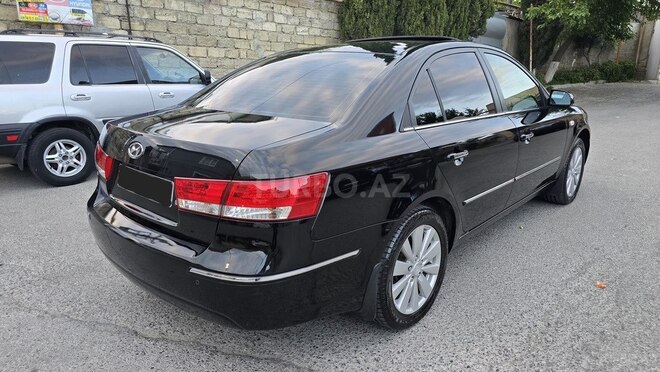 Hyundai Sonata-14