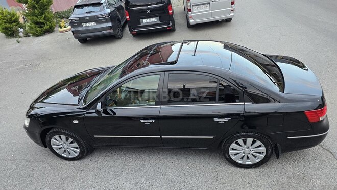 Hyundai Sonata-4