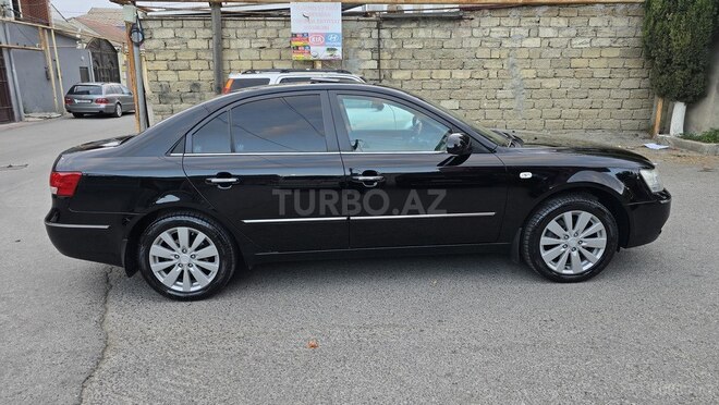 Hyundai Sonata-15