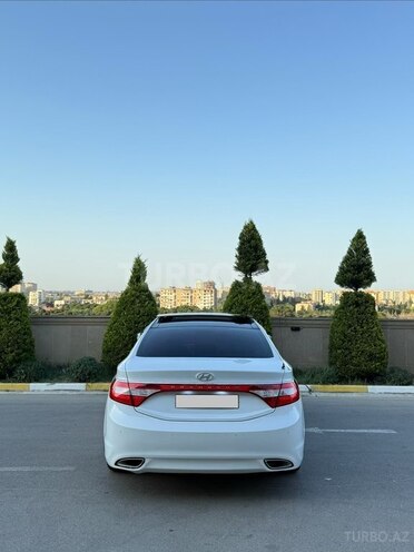 Hyundai Grandeur-11