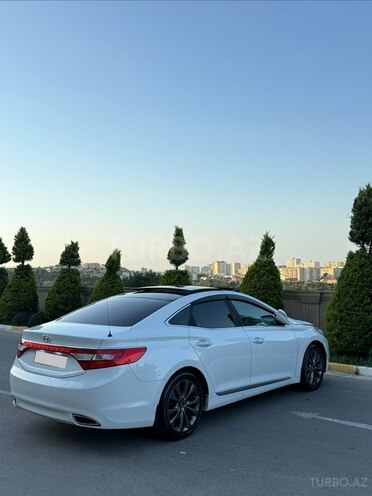 Hyundai Grandeur-13