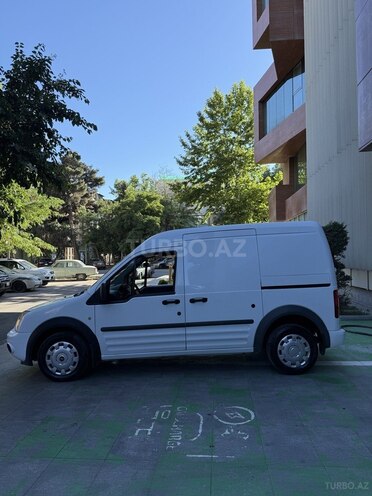 Ford Transit Connect-4