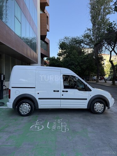 Ford Transit Connect-7