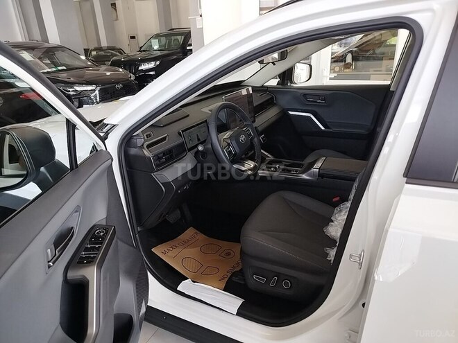 Toyota Wildlander-9