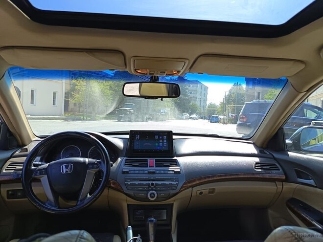 Honda Accord-11