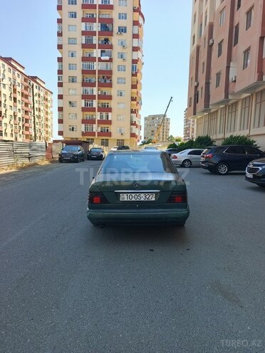 Mercedes E 300-3