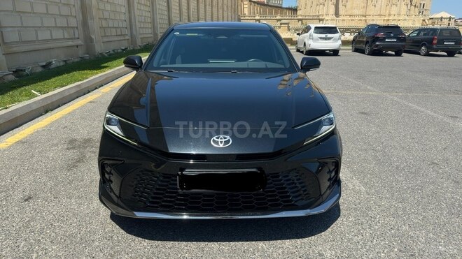 Toyota Camry-1