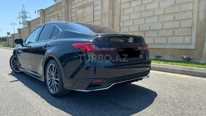 Toyota Camry-5