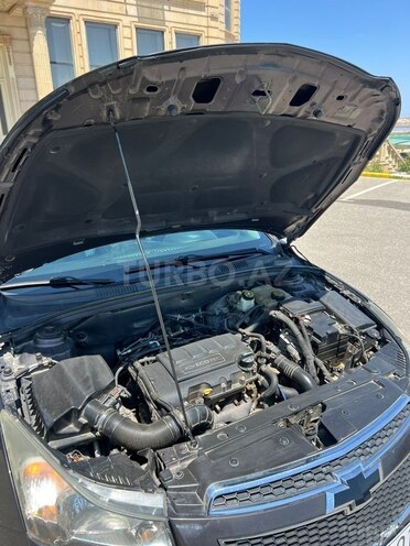 Chevrolet Cruze-11