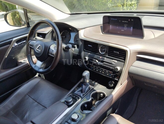 Lexus RX 350L-8